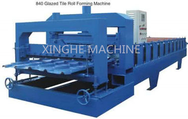 中国 機械、機械を形作る自動ロールを形作る着色された鋼鉄によって艶をかけられるタイル ロール サプライヤー