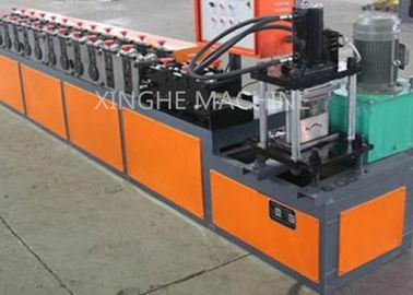 中国 機械を形作る自動油圧電流を通された冷たい鋼鉄店のスラットのローラー シャッター ドア ロール サプライヤー